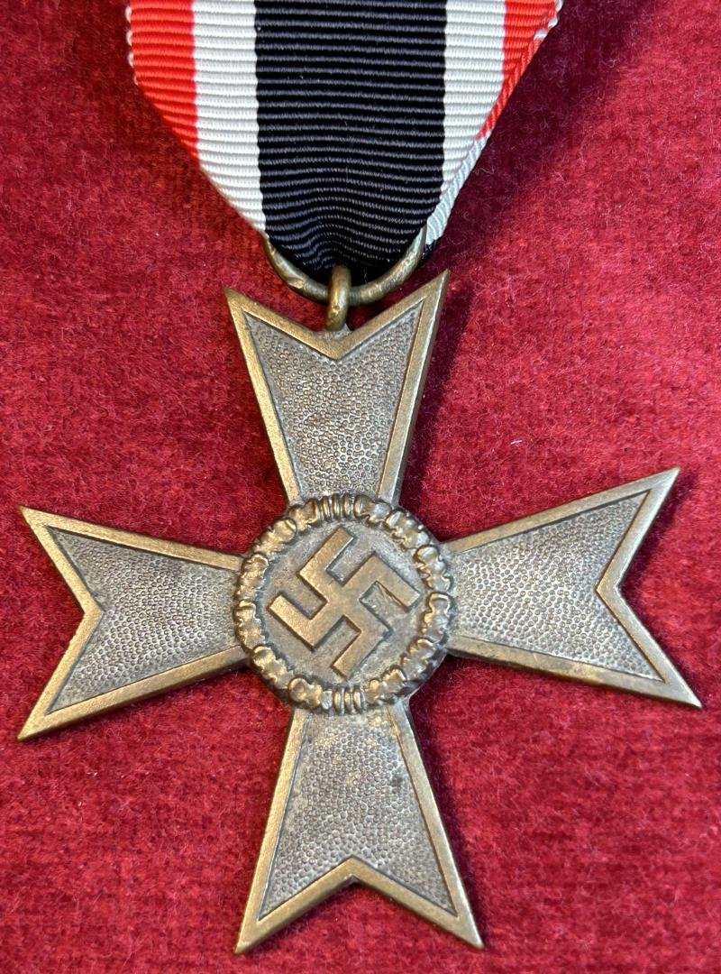 3rd Reich Kriegsverdienstkreuz ohne Schwerter 2. Klasse, 1939 — image 3