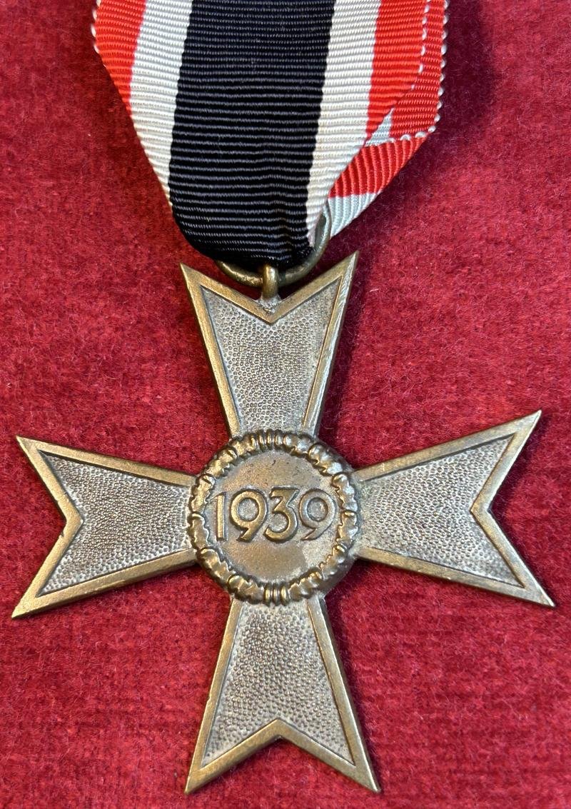 3rd Reich Kriegsverdienstkreuz ohne Schwerter 2. Klasse, 1939 — image 4