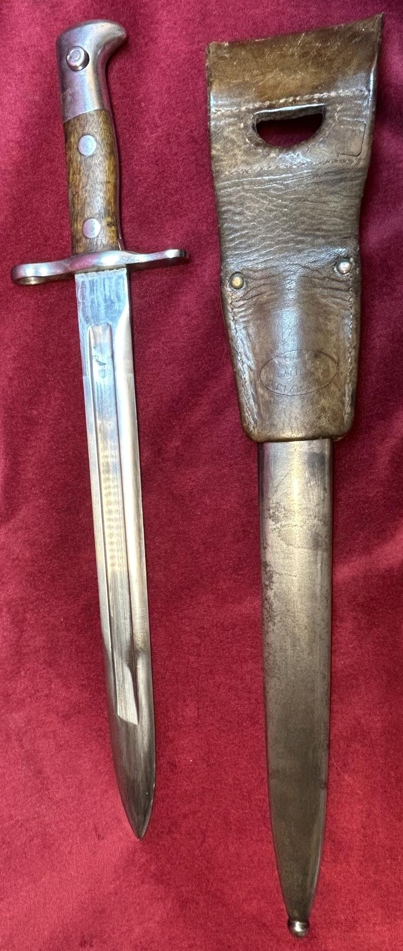 Swiss bayonet M1889/18 Waffenfabrik Neuhausen with frog — image 2