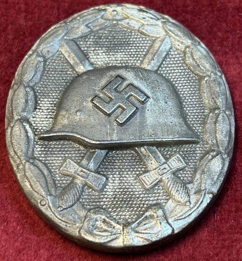 3rd Reich Verwundetenabzeichen 1939 in Silber (100) — image 3