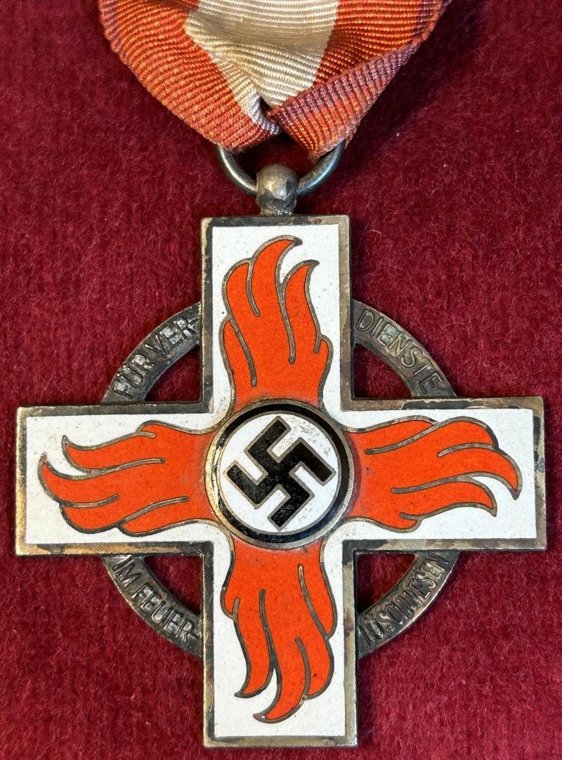 3rd Reich Reichsfeuerwehr-Ehrenzeichen 2. Stufe — image 3
