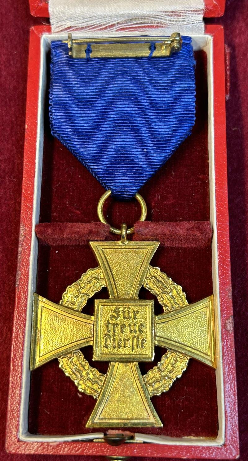 3rd Reich Treuedienst-Ehrenzeichen 1. Stufe für 40 Jahre im Etui — image 3