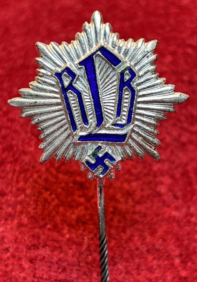 3rd Reich RLB Mitgliedsabzeichen 1. Form (August Enders) — image 3