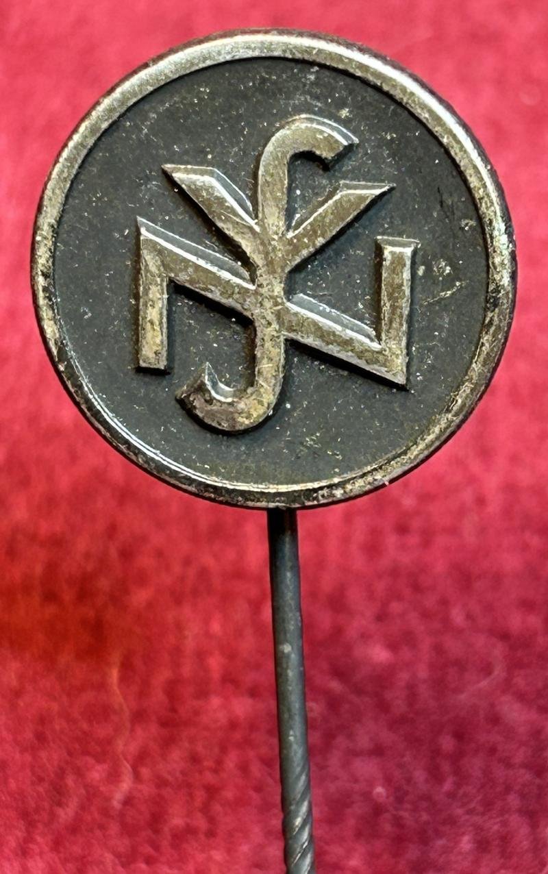 3rd Reich NSV mitgliedsabzeichen — image 3