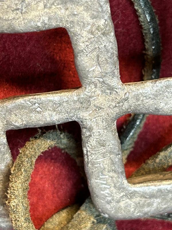 3rd Reich Patriotische Swastika Bleianhänger mit Mitgliednummer — image 5
