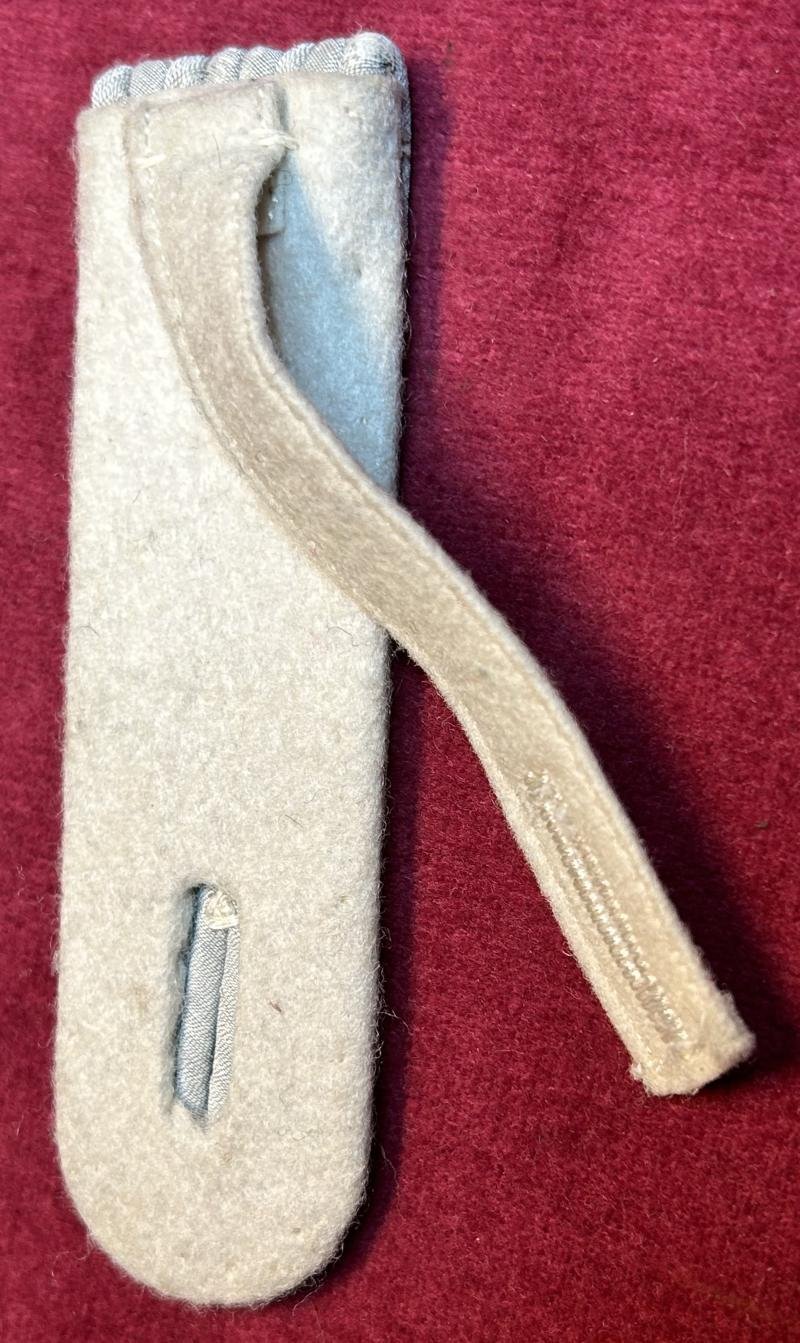 3rd Reich Wehrmacht Ein Schulterklappe Leutnant der Infanterie — image 3