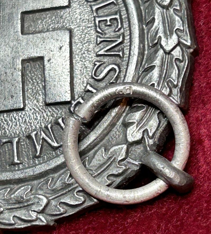 3rd Reich Luftschutz-Ehrenzeichen 2. klasse mit Tüte (Katz & Deyhle) — image 5