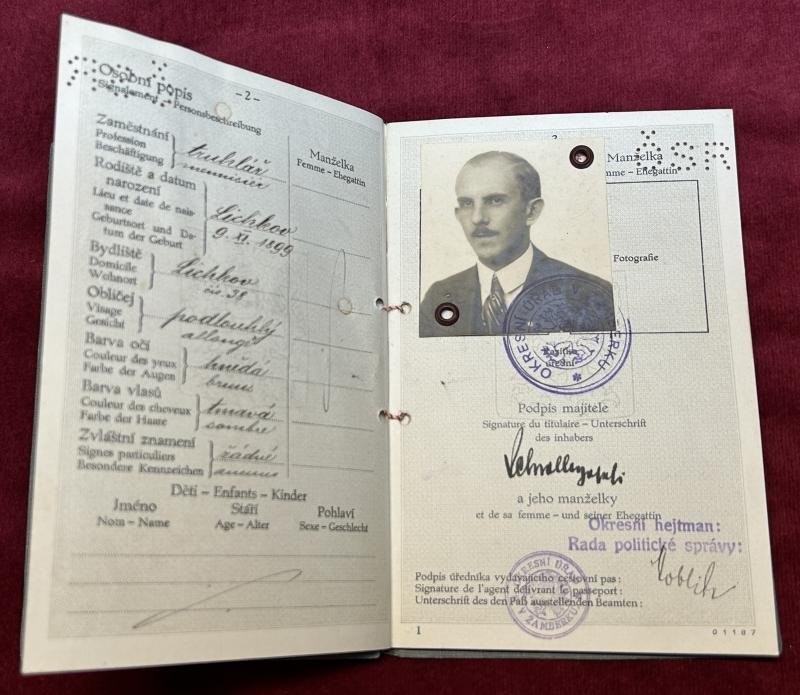 3rd Reich Documenten ein Sudetendeutscher — image 2