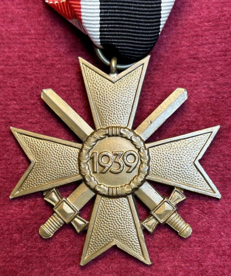 3rd Reich Kriegsverdienstkreuz mit Schwertern 2. Klasse, 1939 — image 4