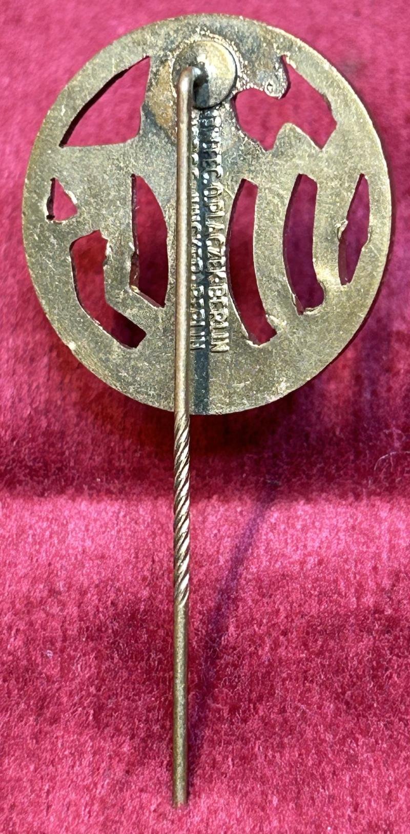 3rd Reich Abzeichen für das Wehrmachtsgefolge — image 2