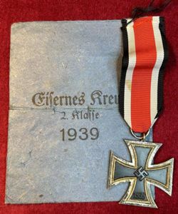 3rd Reich Eisernes Kreuz 2. Klasse 1939 mit Tüte (Wächtler …