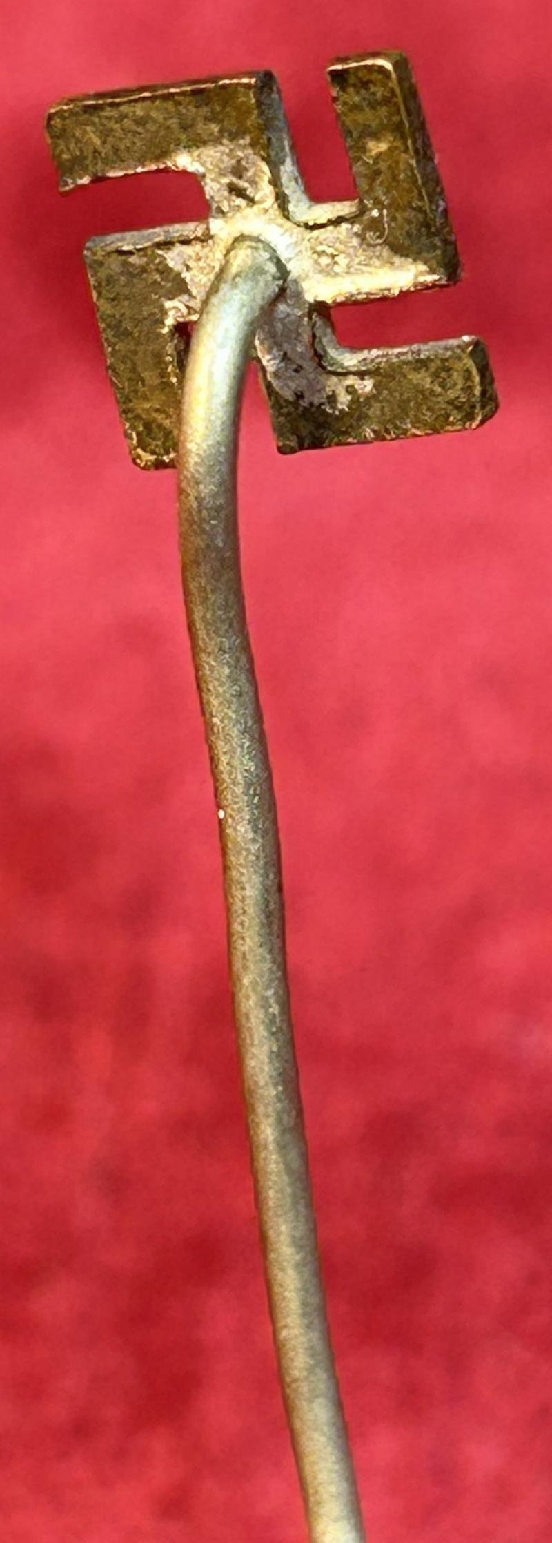 3rd Reich NSDAP Sympathie-Abzeichen (Hakenkreuz) — image 4