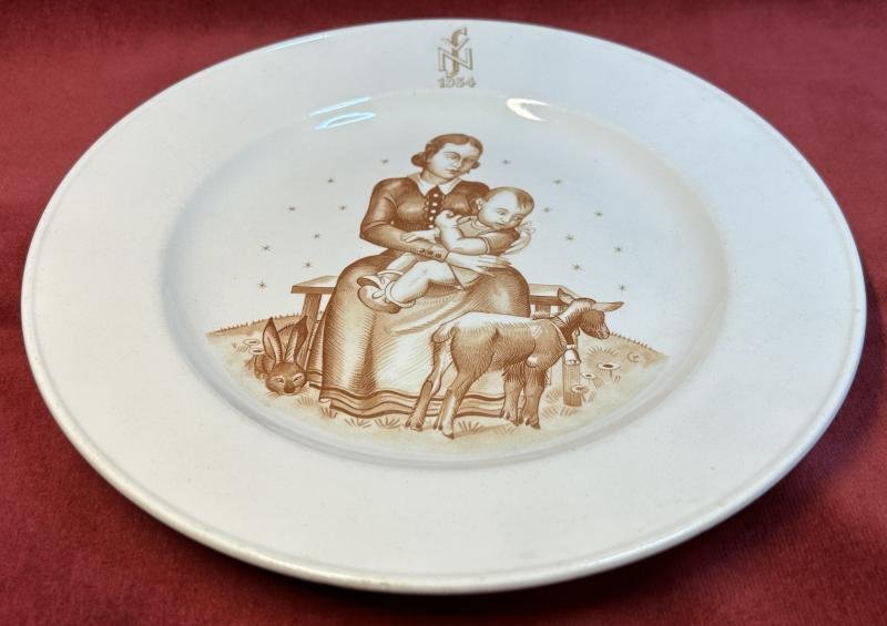 3rd Reich NSV Zierteller Mutter und kind — image 2