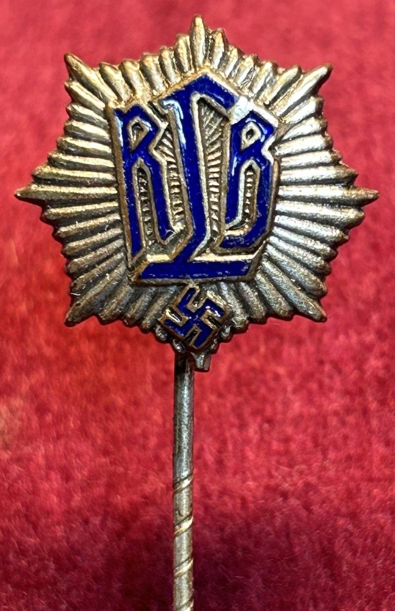 3rd Reich RLB Mitgliedsabzeichen 1. Form (H. Aurich) — image 3