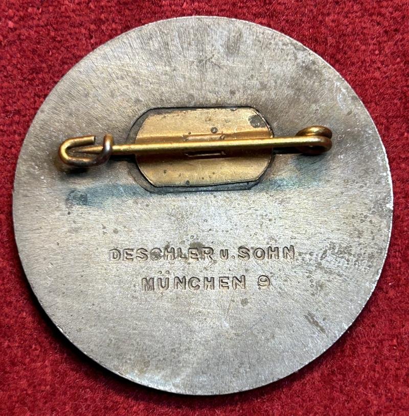 3rd Reich NSDAP Reichsparteitag 1936 Abzeichen — image 2