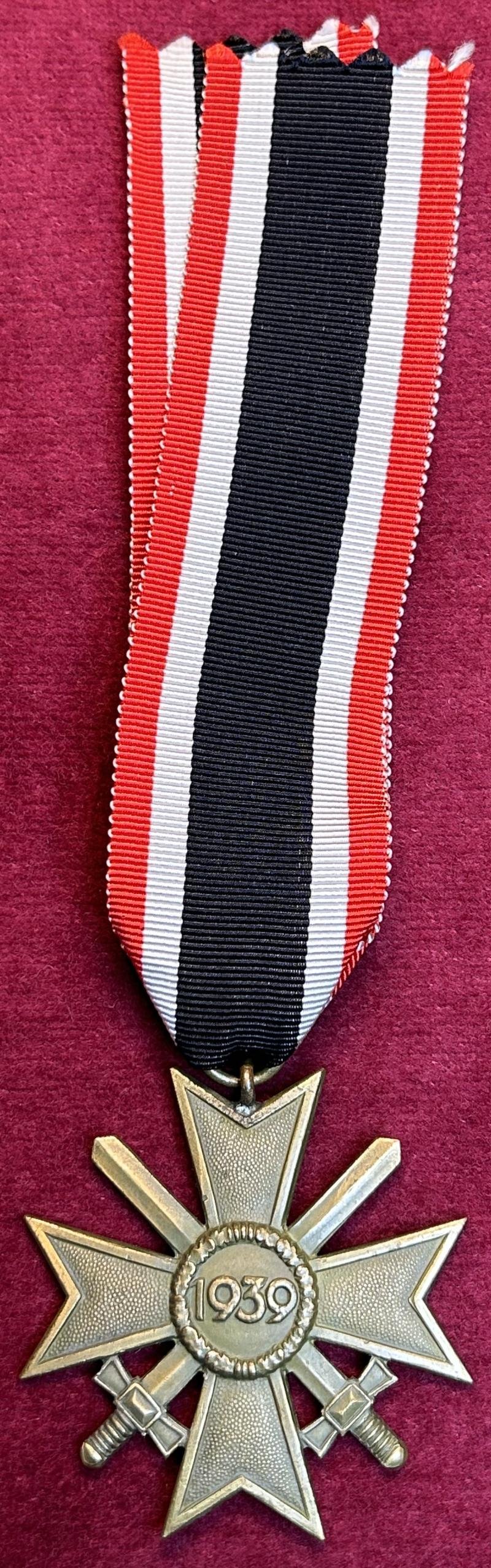 3rd Reich Kriegsverdienstkreuz mit Schwertern 2. Klasse, 1939 — image 2