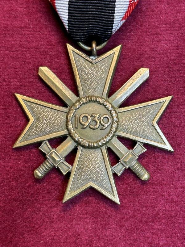 3rd Reich Kriegsverdienstkreuz mit Schwertern 2. Klasse, 1939 — image 4