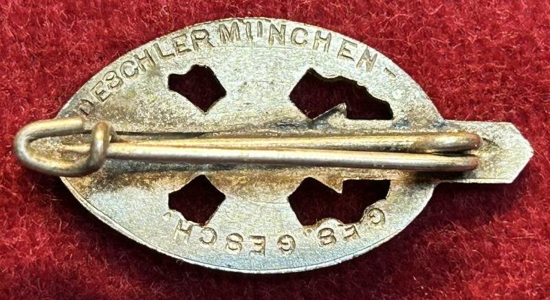 3rd Reich NSKOV Mitgliedsabzeichen — image 3