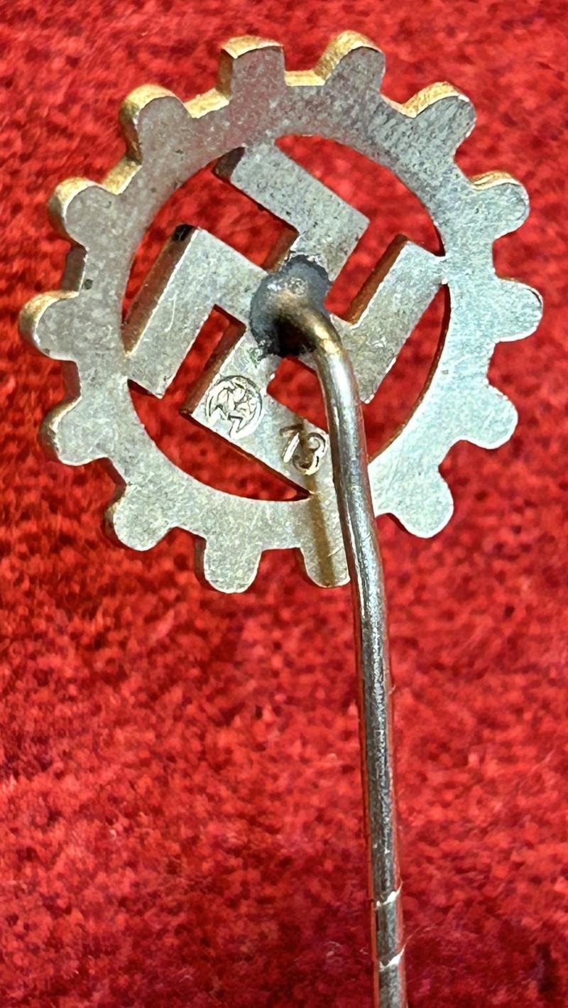3rd Reich DAF Mitgliedsabzeichen (L. Christian Lauer) — image 4