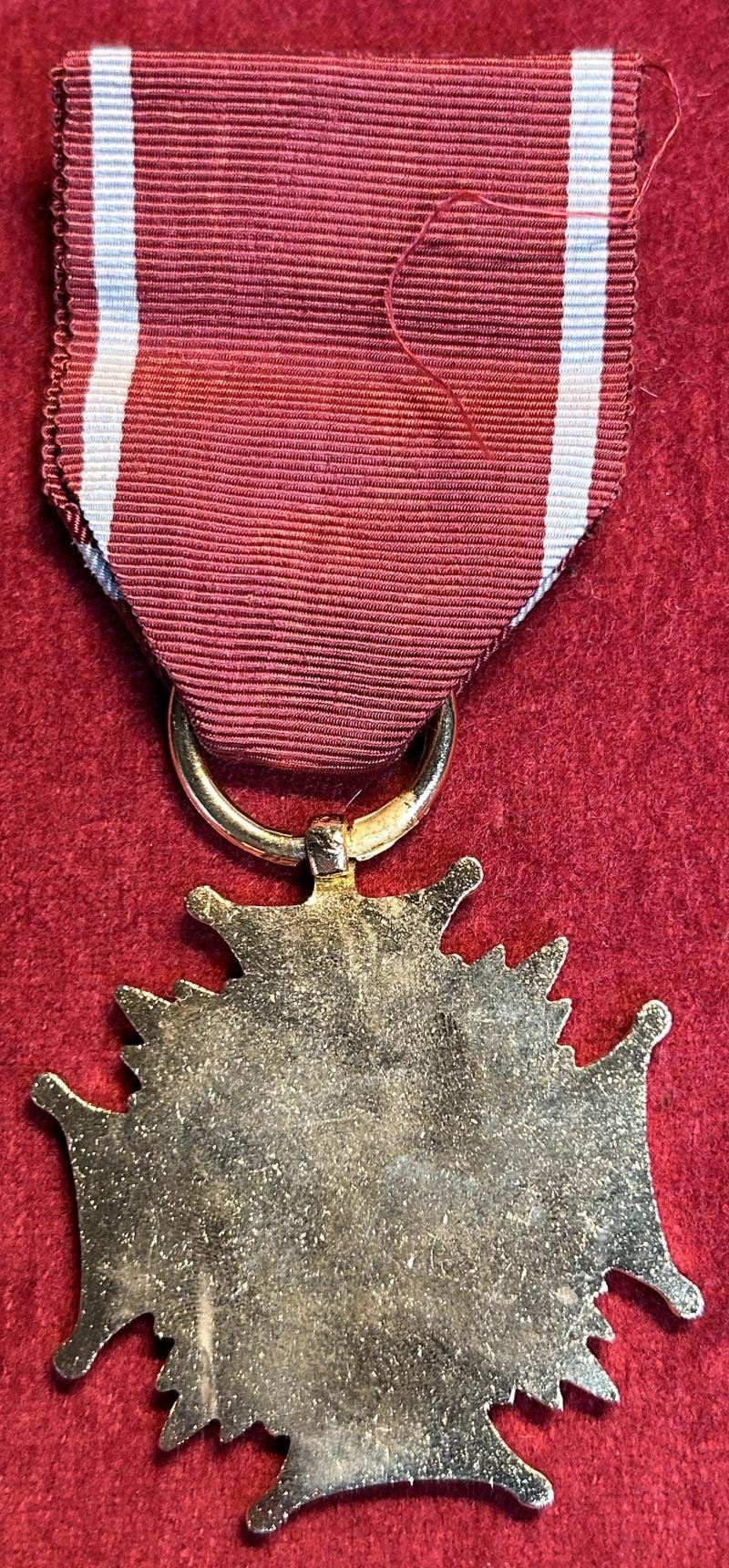 Poland PRL Krzyż Zasługi (Cross of Merit) Gold — image 2