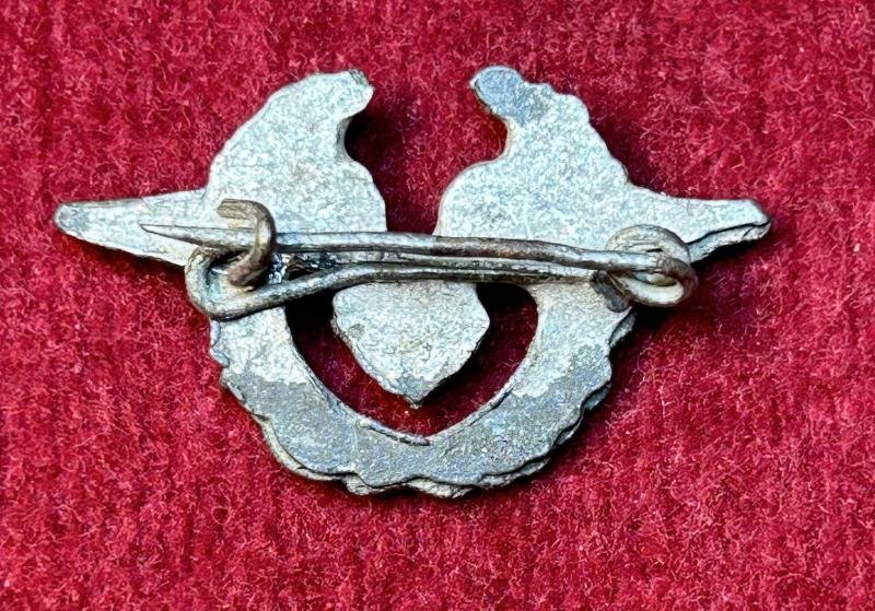 3rd Reich Mitgliedsabzeichen für Angestellte und Arbeiter der deutschen Wehrmacht Luftwaffe 2. form — image 2