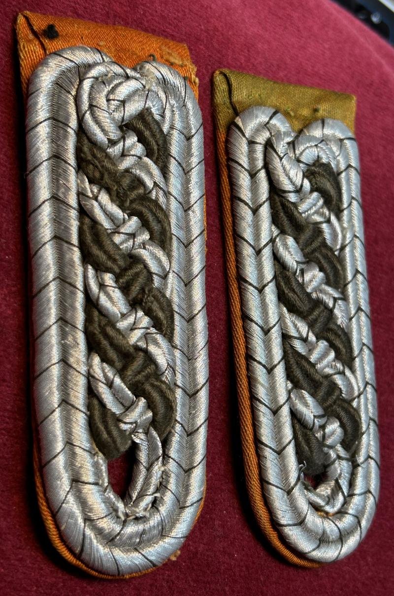 3rd Reich Polizei Schulterklappen für ein Meister der Gendarmerie — image 3