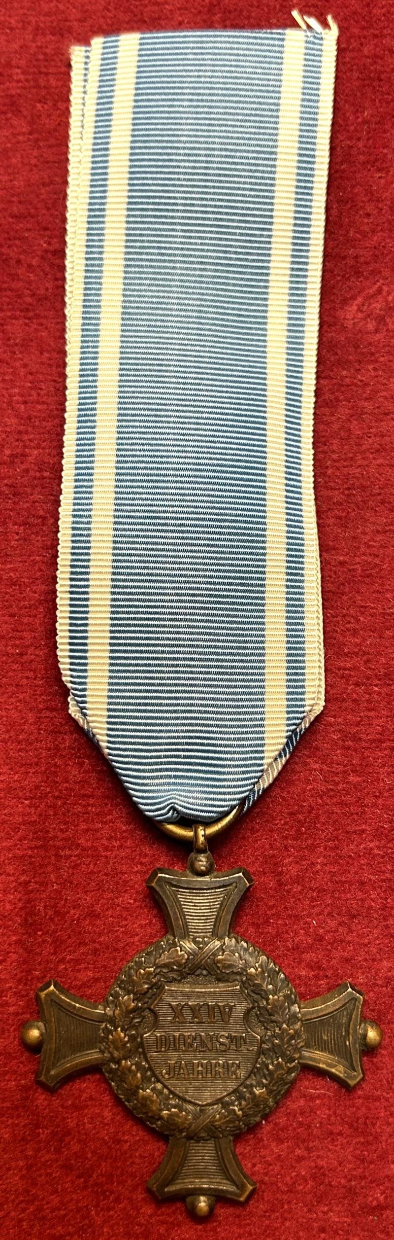 Bayerischer Dienstauszeichnungskreuz 2. Klasse für 24 Jahre — image 2