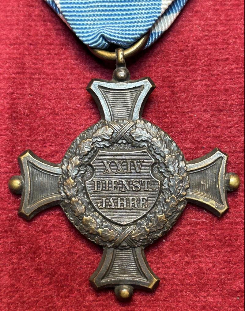Bayerischer Dienstauszeichnungskreuz 2. Klasse für 24 Jahre — image 4