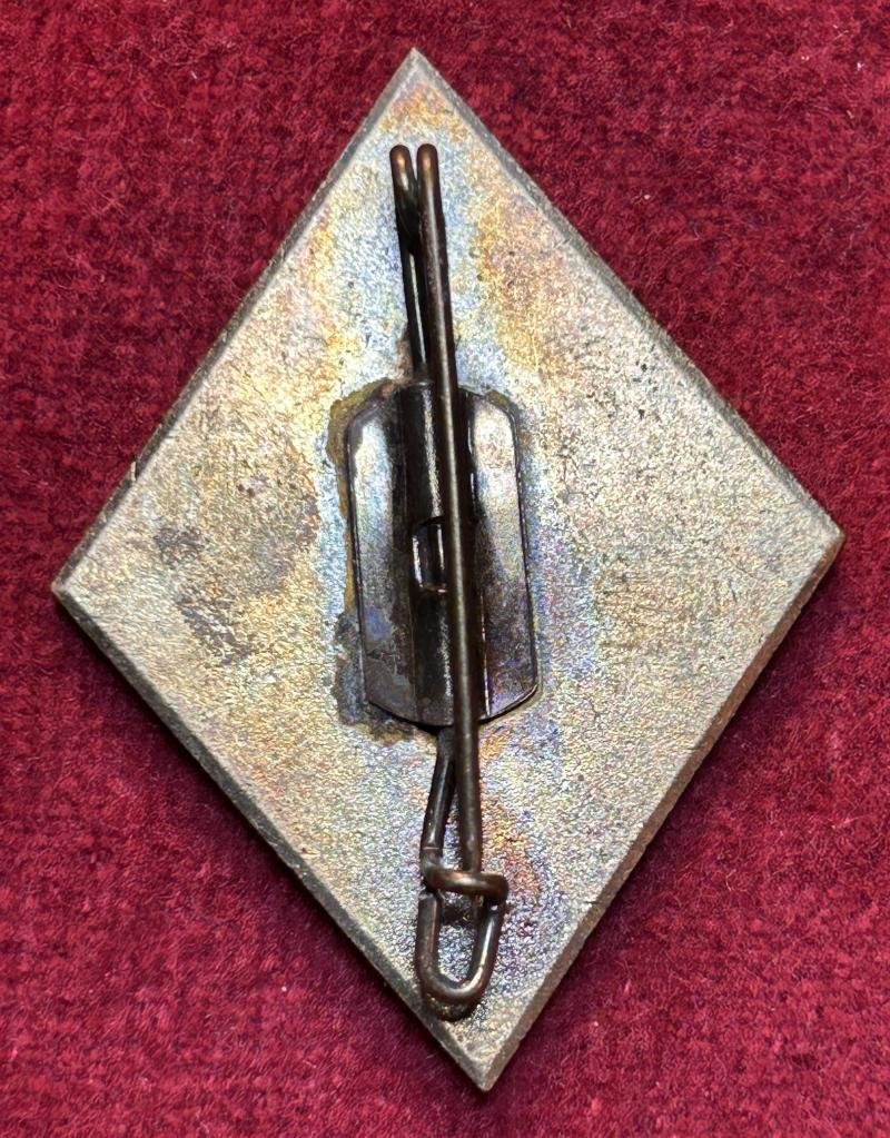 3rd Reich NSKOV Ehrenzeichen mit Eichenlaubkranz für Ortsverbände — image 2