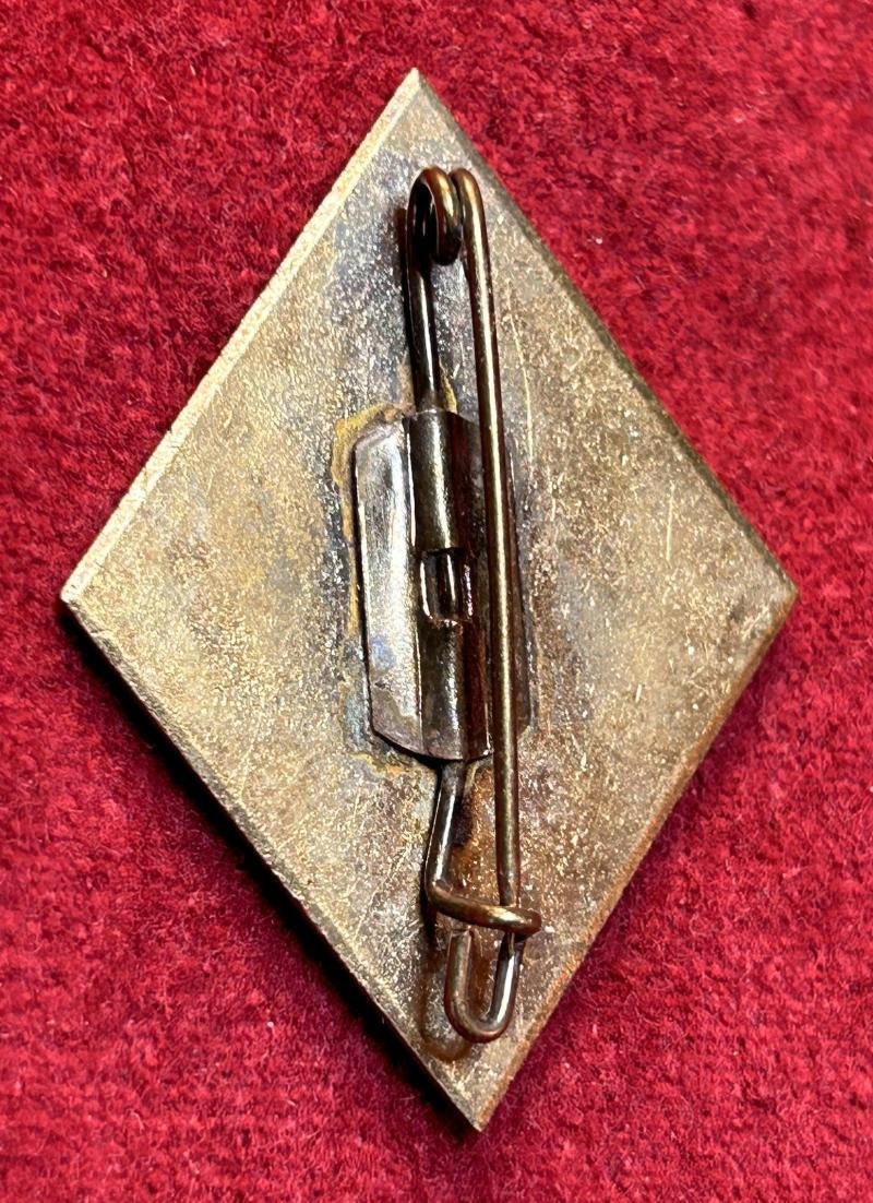 3rd Reich NSKOV Ehrenzeichen mit Eichenlaubkranz für Ortsverbände — image 3