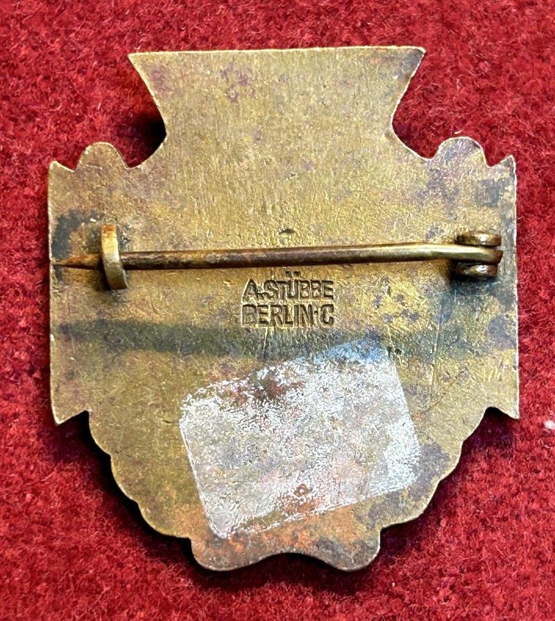 Kaiserreich Kriegsdienstabzeichen Vaterländischer Frauenverein vom Roten Kreuz 1914 — image 2