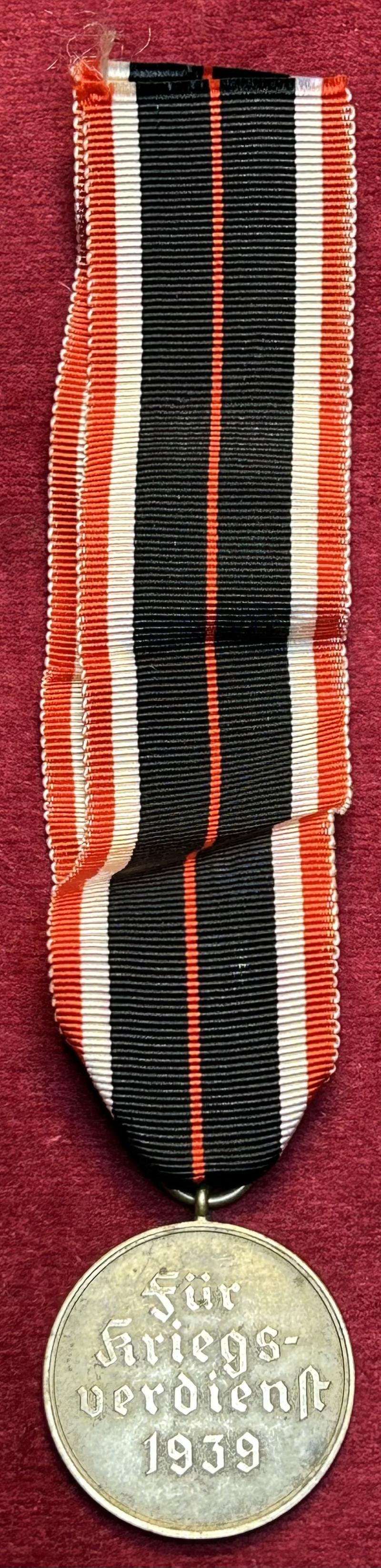 3rd Reich Kriegsverdienstmedaille 1939 — image 2