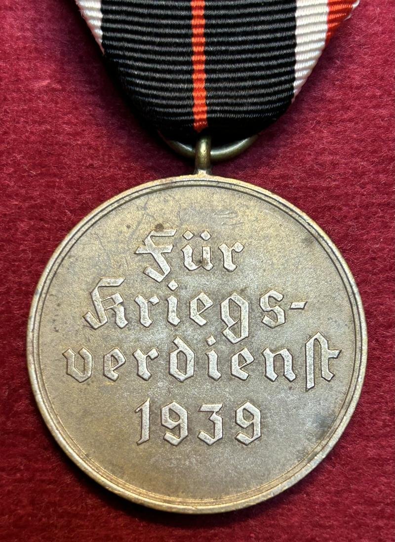 3rd Reich Kriegsverdienstmedaille 1939 — image 4