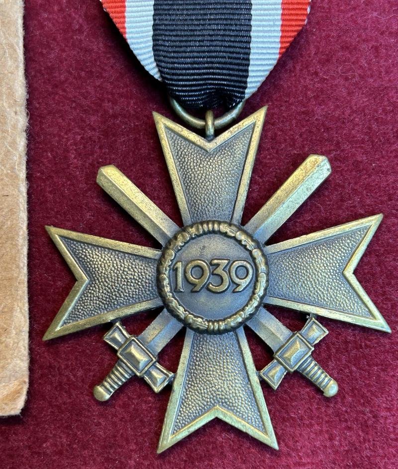 3rd Reich KVK mit Schwertern 2. Klasse, 1939 mit Tüte — image 3