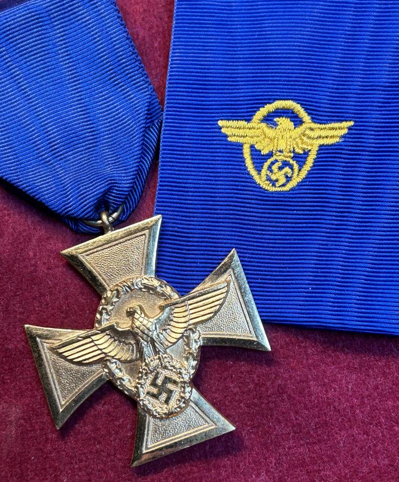 3rd Reich Dienstauszeichnung der Polizei 1.Stufe für 25 Jahre 1938 — image 5