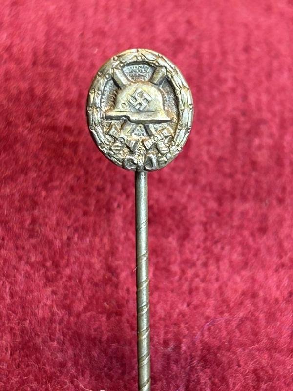 3rd Reich Verwundetenabzeichen in Silber Miniatur 9mm — image 2