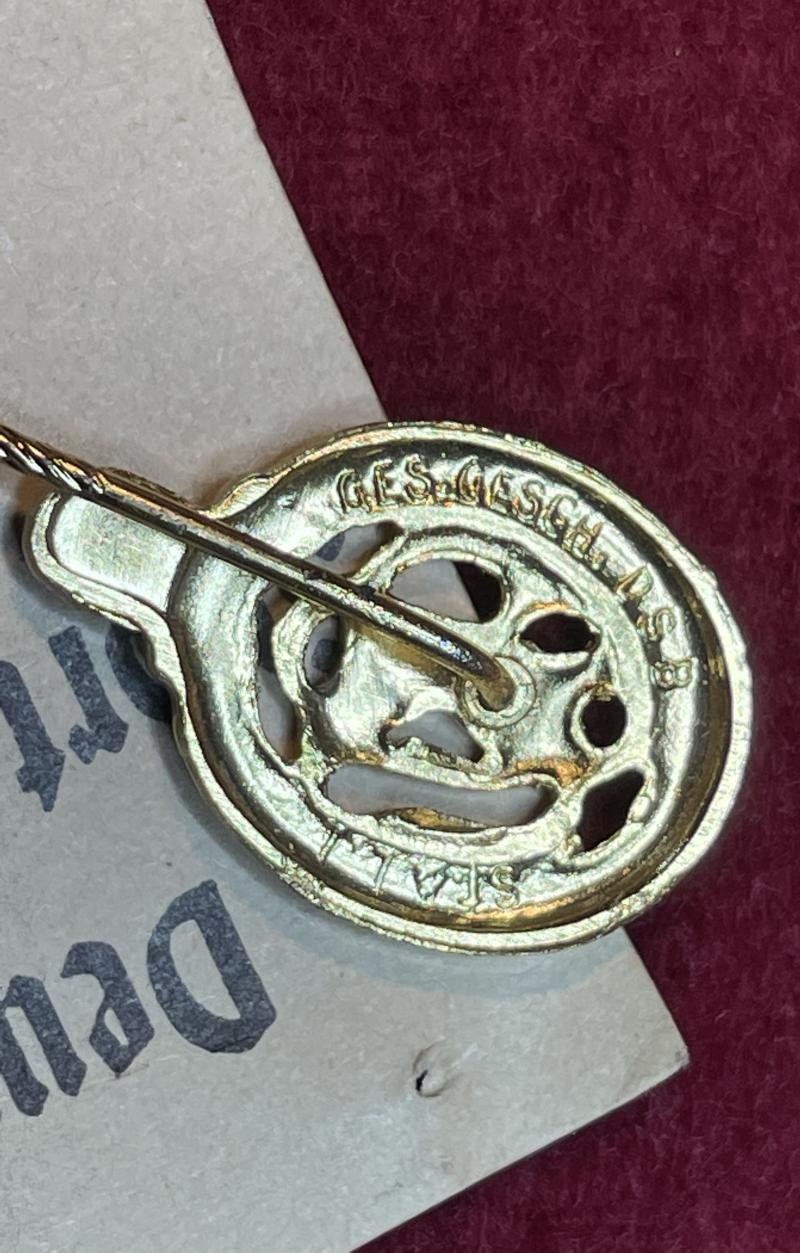 BRD Deutscher Sport Bund abzeichen im gold — image 3