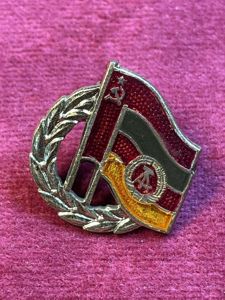 DDR Ehrennadel der Gesellschaft für Deutsch-Sowjetische Freundschaft