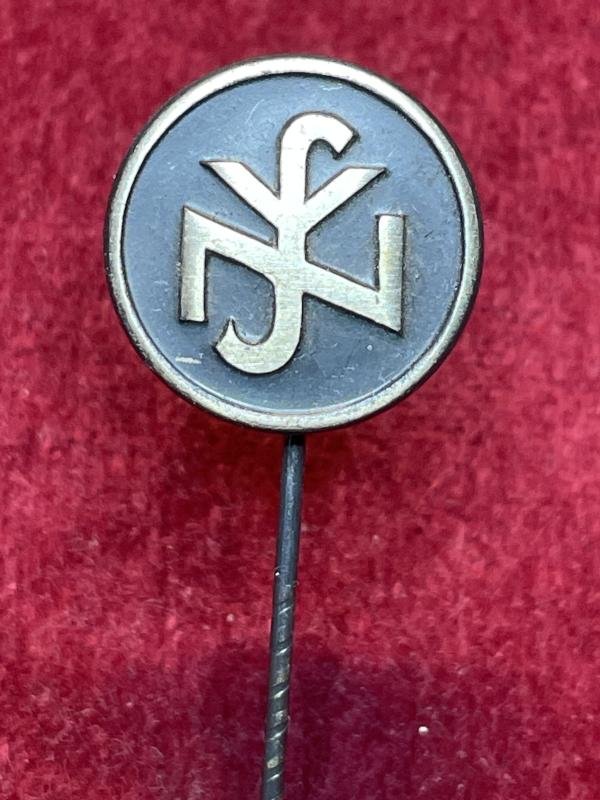 3rd Reich NSV mitgliedsabzeichen — image 2