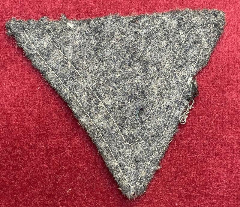 3rd Reich Luftwaffe Armwinkel (Chevron) Gefreiter — image 2