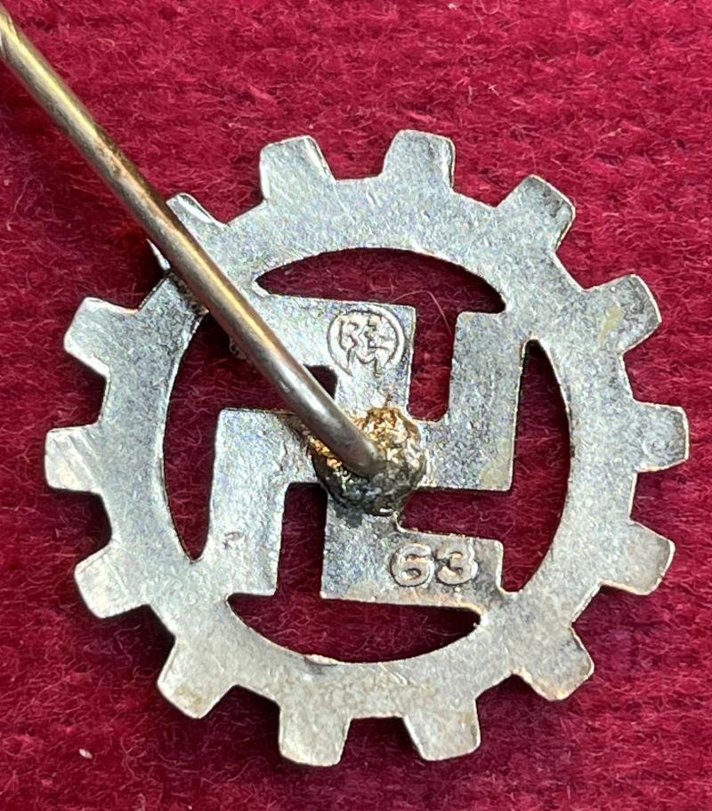 3rd Reich DAF Mitgliedsabzeichen (Steinhauer & Lück) — image 3