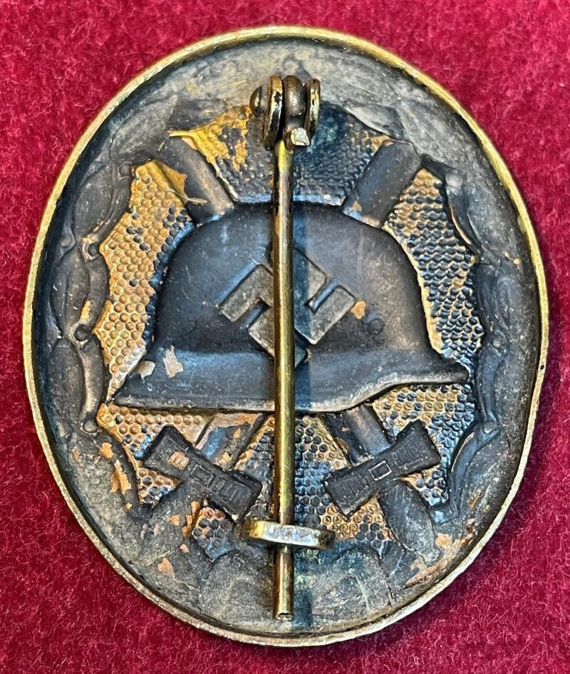 3rd Reich Verwundetenabzeichen 1939 in schwarz — image 3