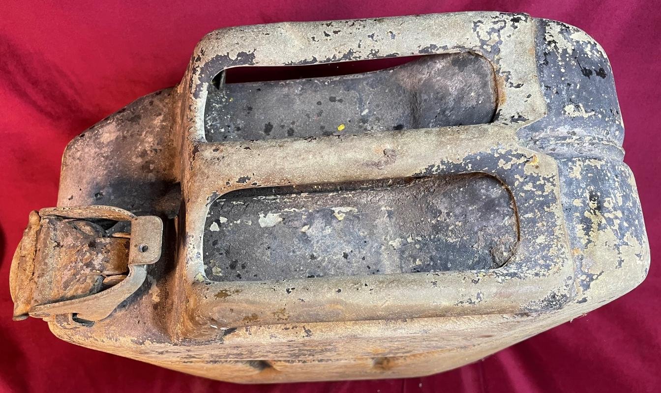 3rd Reich Wehrmacht Kraftstoff 20 Liter Kanister 1943 — image 4
