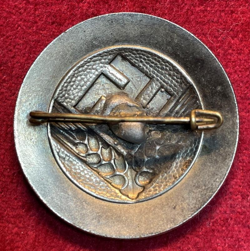 3rd Reich RAD Brosche für Arbeitsmaid (Assmann) — image 2