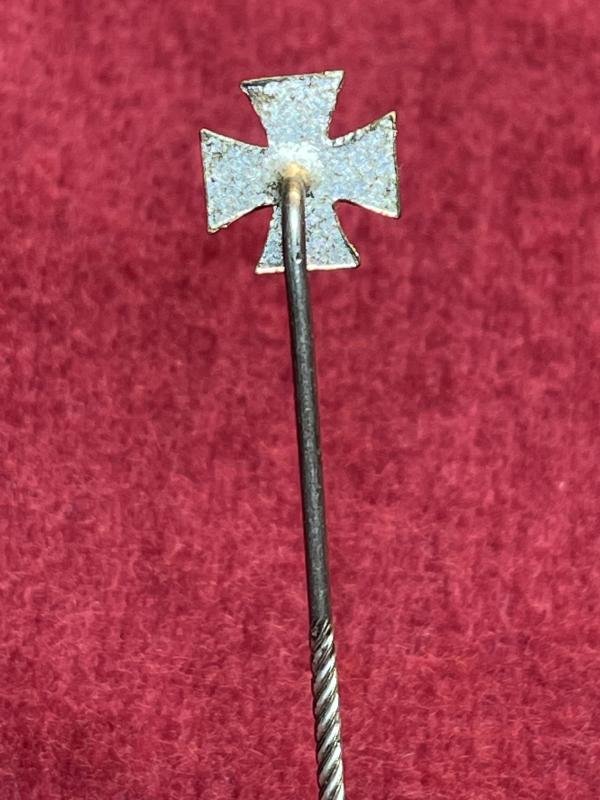 BRD Eisernes Kreuz miniaturabzeichen (1957) — image 4