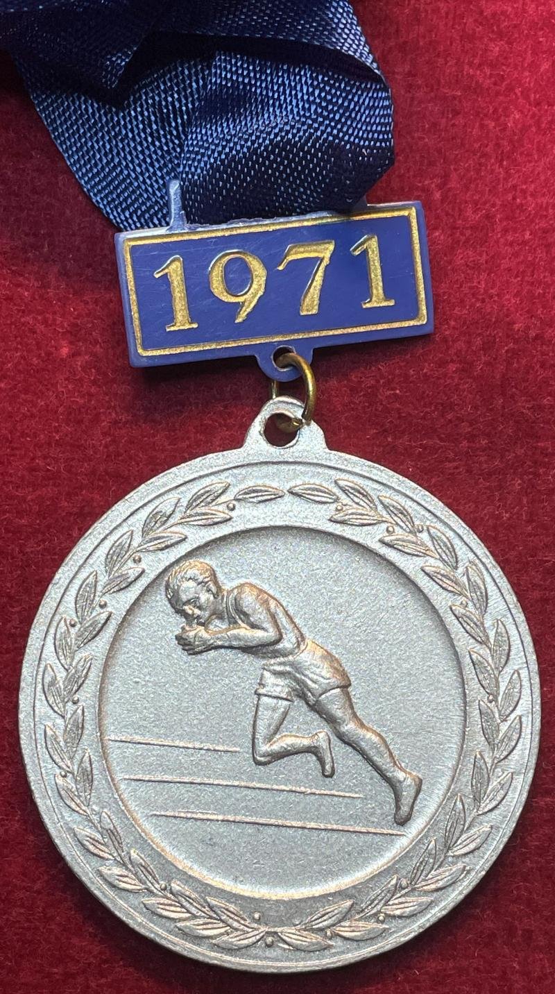 DDR Kindermedaille Höher Schneller Weiter 1971 — image 2