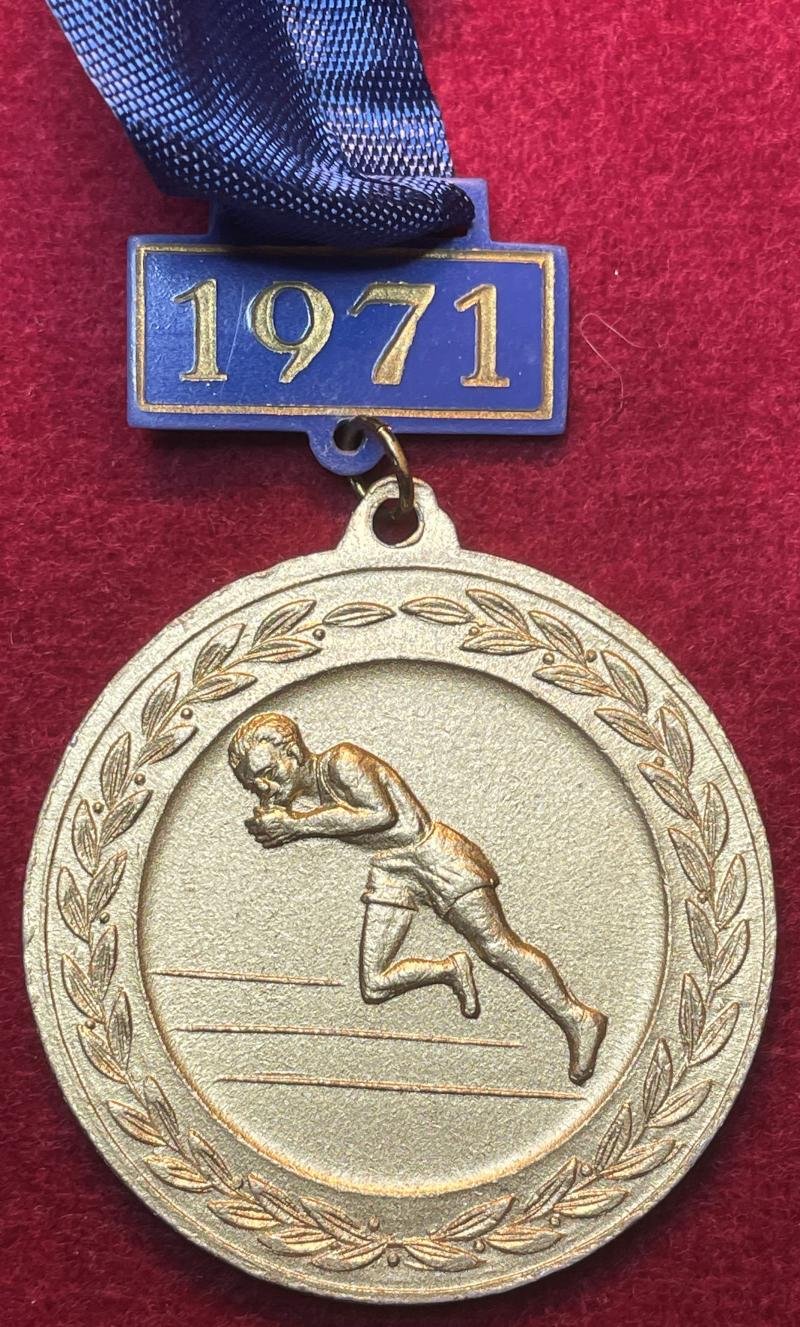 DDR Kindermedaille Höher Schneller Weiter 1971 — image 3