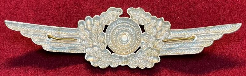 3rd Reich Luftwaffe Eichenlaubkranz und Kokarde für die Schirmmütze — image 3