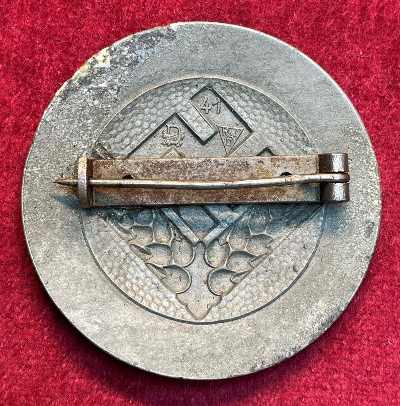 3rd Reich RAD Brosche für Arbeitsmaid — image 2