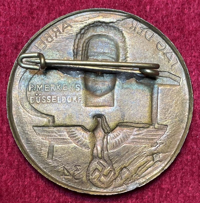 3rd Reich DAF Tag der Arbeit 1934 abzeichen — image 2
